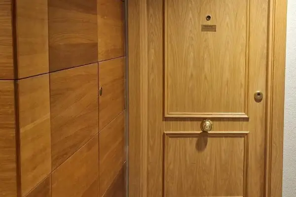 Abrir puerta atascada: métodos efectivos para solucionarlo