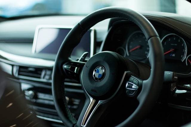 Copia de llave de coche realizada por Cerralmería en Almería