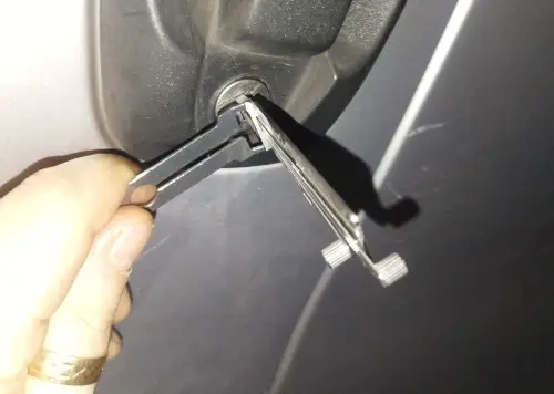 Herramienta profesional utilizada por Cerralmería para aperturas de coches en Almería